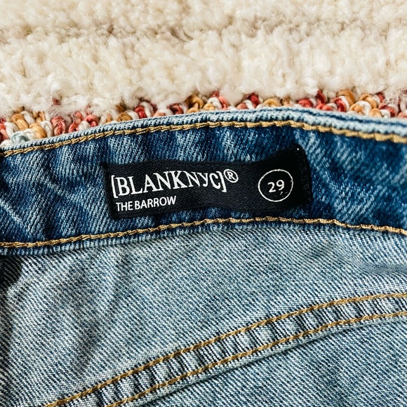 NWT BLANK NYC The Barrow Denim Shorts - Picture 4 of 5